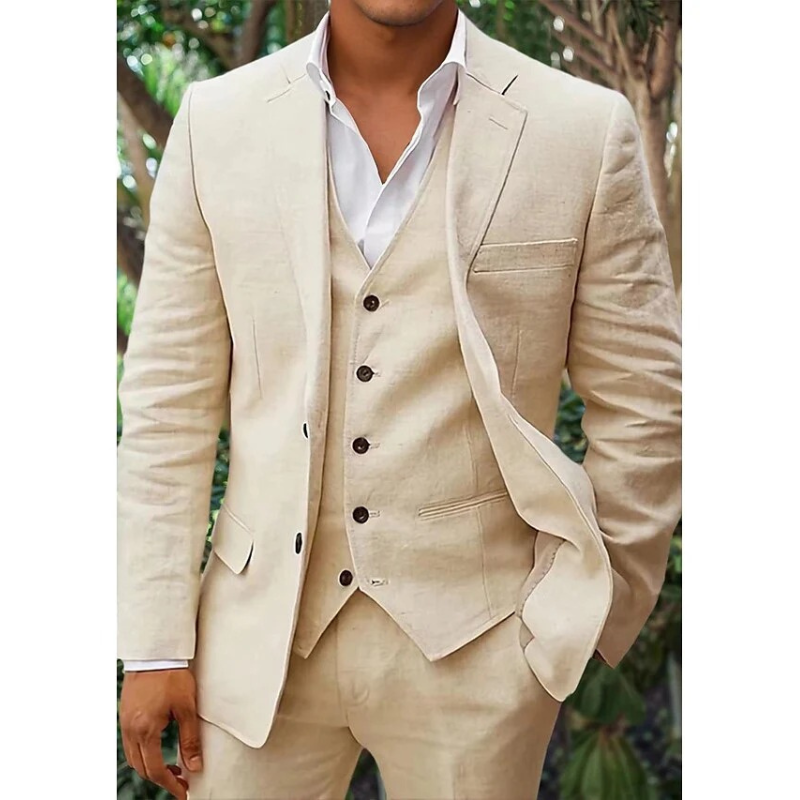 3-teiliger Herren-Leinenanzug mit Blazer, Weste und Hose in klassischer Passform, dargestellt an einem Modell.