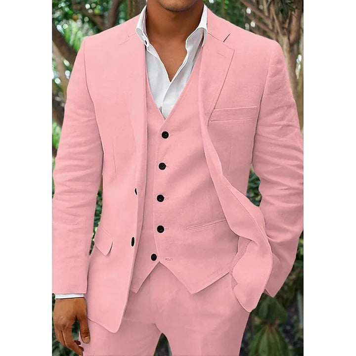 3-teiliger Herren-Leinenanzug mit Blazer, Weste und Hose in klassischer Passform, dargestellt an einem Modell.