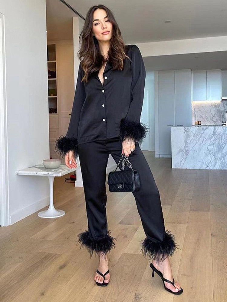 Pyjama-Set aus gefiedertem Satin - Solana