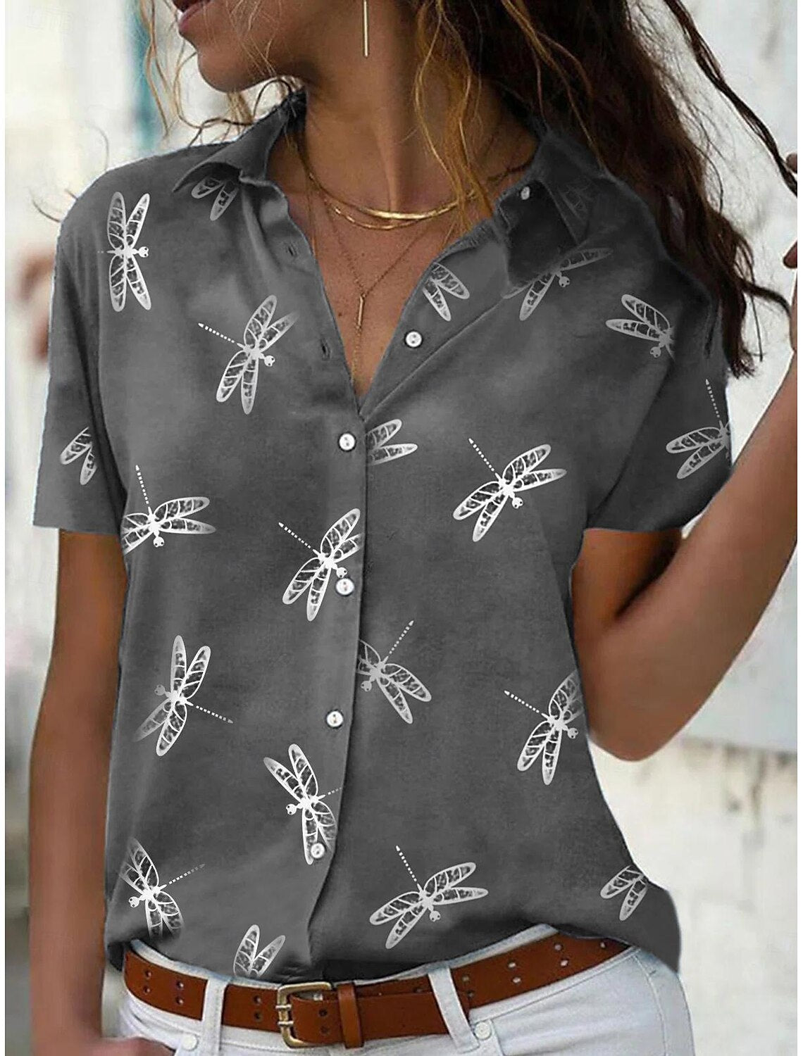 Leichtes und bequemes Damen-Sommer-Shirt mit entspannter Passform