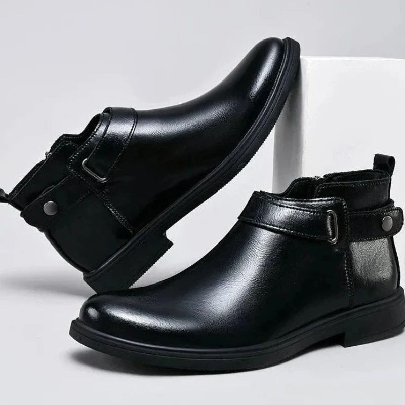 Elegante Herrenstiefel aus Leder mit rutschfester Sohle und modernem Design für Herbst- und Wintertage






