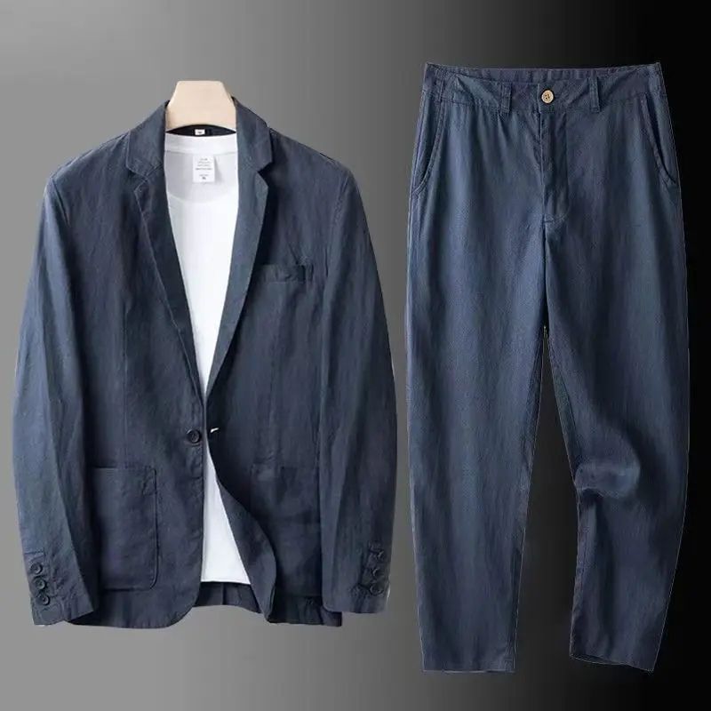 Elegantes Blazer- und Hosenset für Herren, perfekt für Herbst- und Wintertage, mit hochwertigem Material und zeitlosem Design.