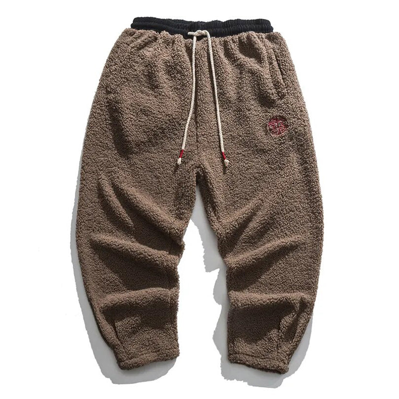 Kuschelige Fleece-Jogger für Männer – weich, bequem und perfekt für entspannte Tage.