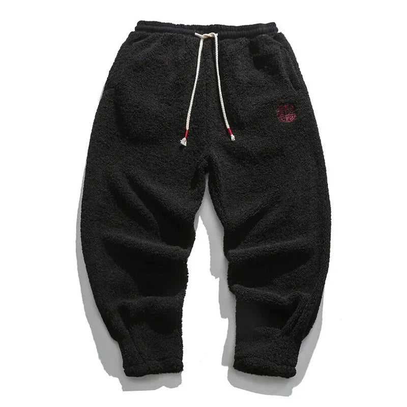 Kuschelige Fleece-Jogger für Männer – weich, bequem und perfekt für entspannte Tage.