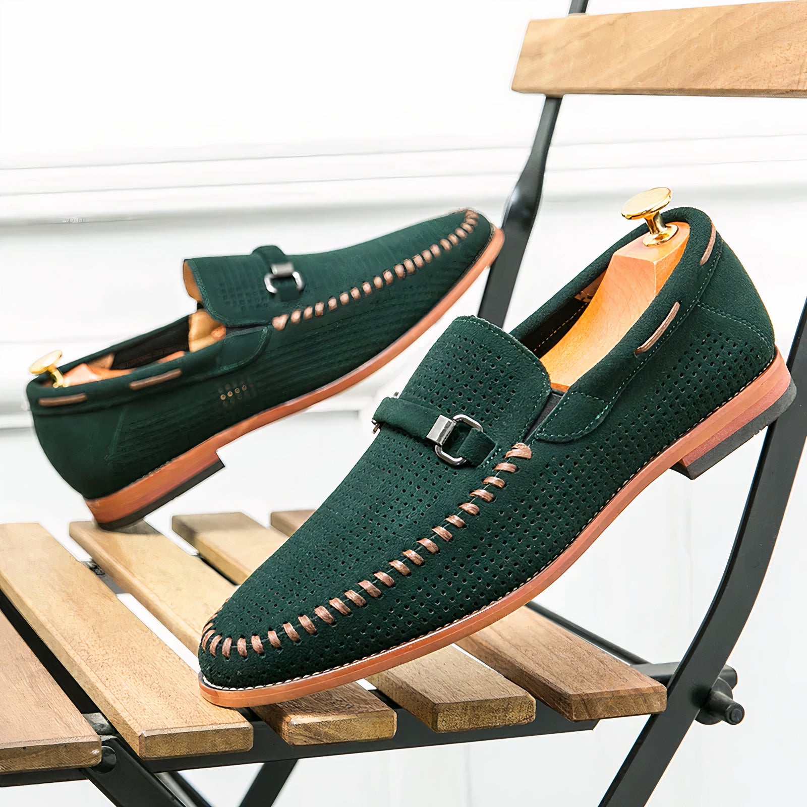 Luxuriöse klassische italienische Herren-Slipper mit elegantem Design, ideal für Herbst- und Wintertage.