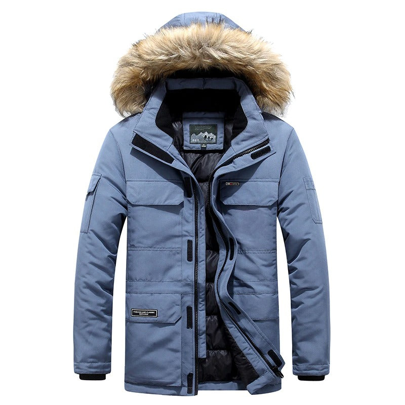 Stilvolle Premium-Winterjacke mit moderner Passform und wetterfestem Design.