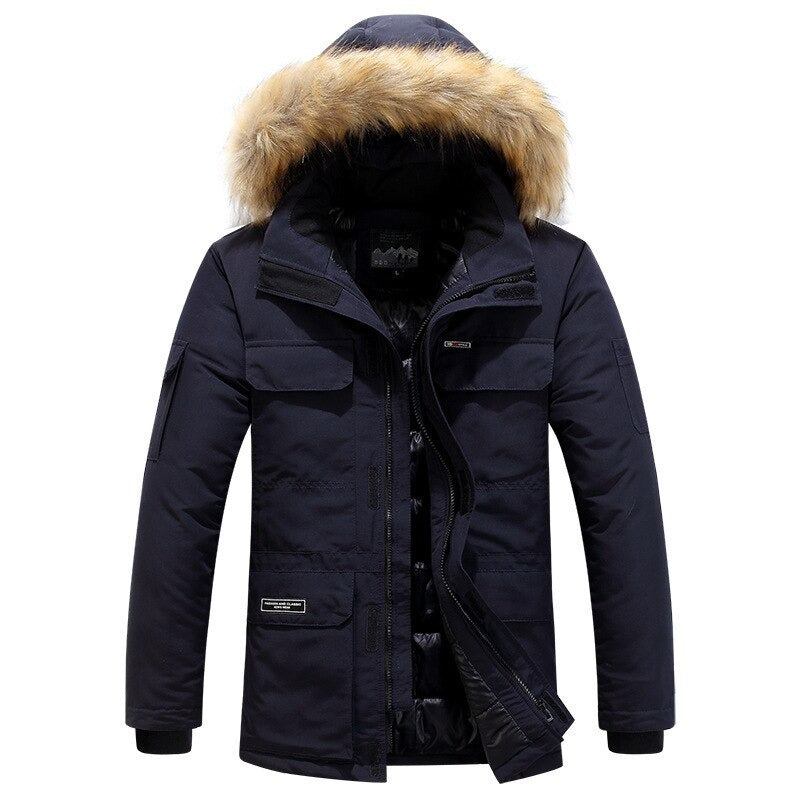 Stilvolle Premium-Winterjacke mit moderner Passform und wetterfestem Design.