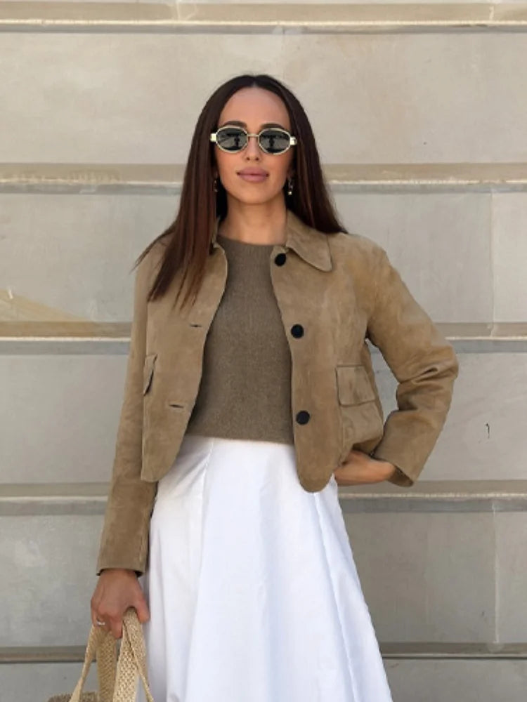Schlichte und elegante Damenjacke, zeitloses Design mit Komfort und Wärme