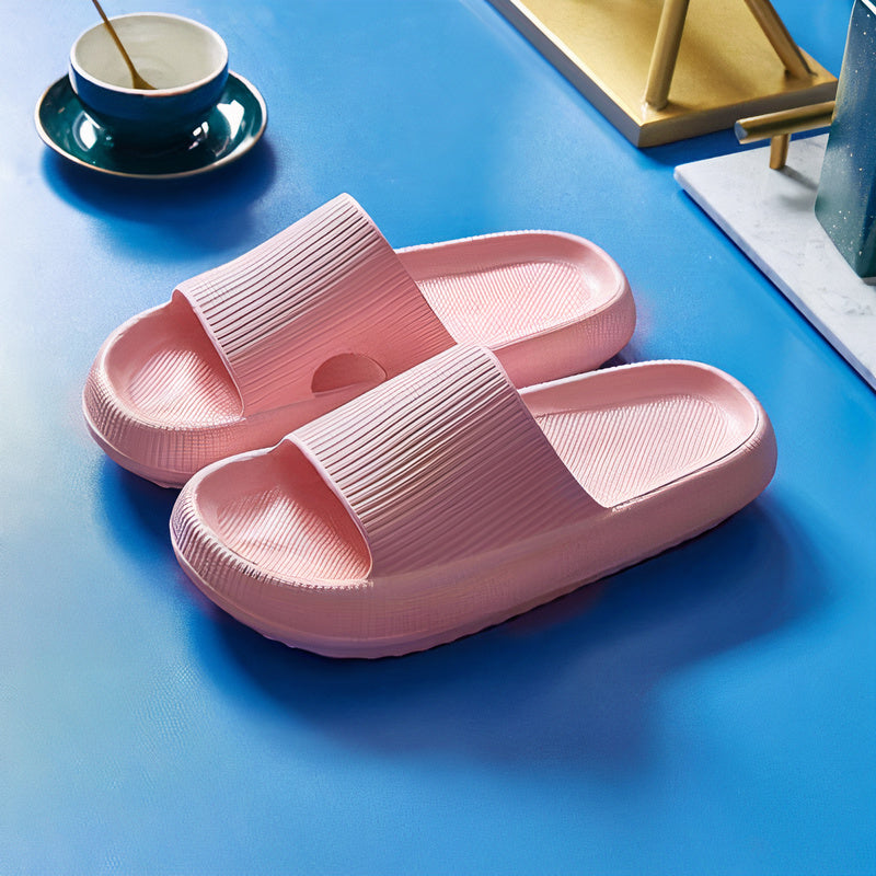 Weiche, schmerzlindernde Sommersandalen – ergonomisch, bequem & atmungsaktiv.