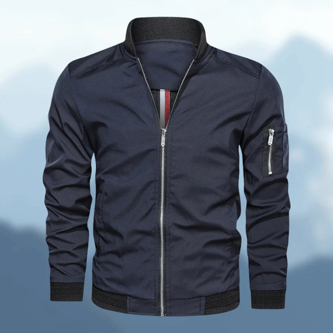  Warme Winter-Bomberjacke für Männer, ideal für kalte Wintertage mit stilvollem Design.
