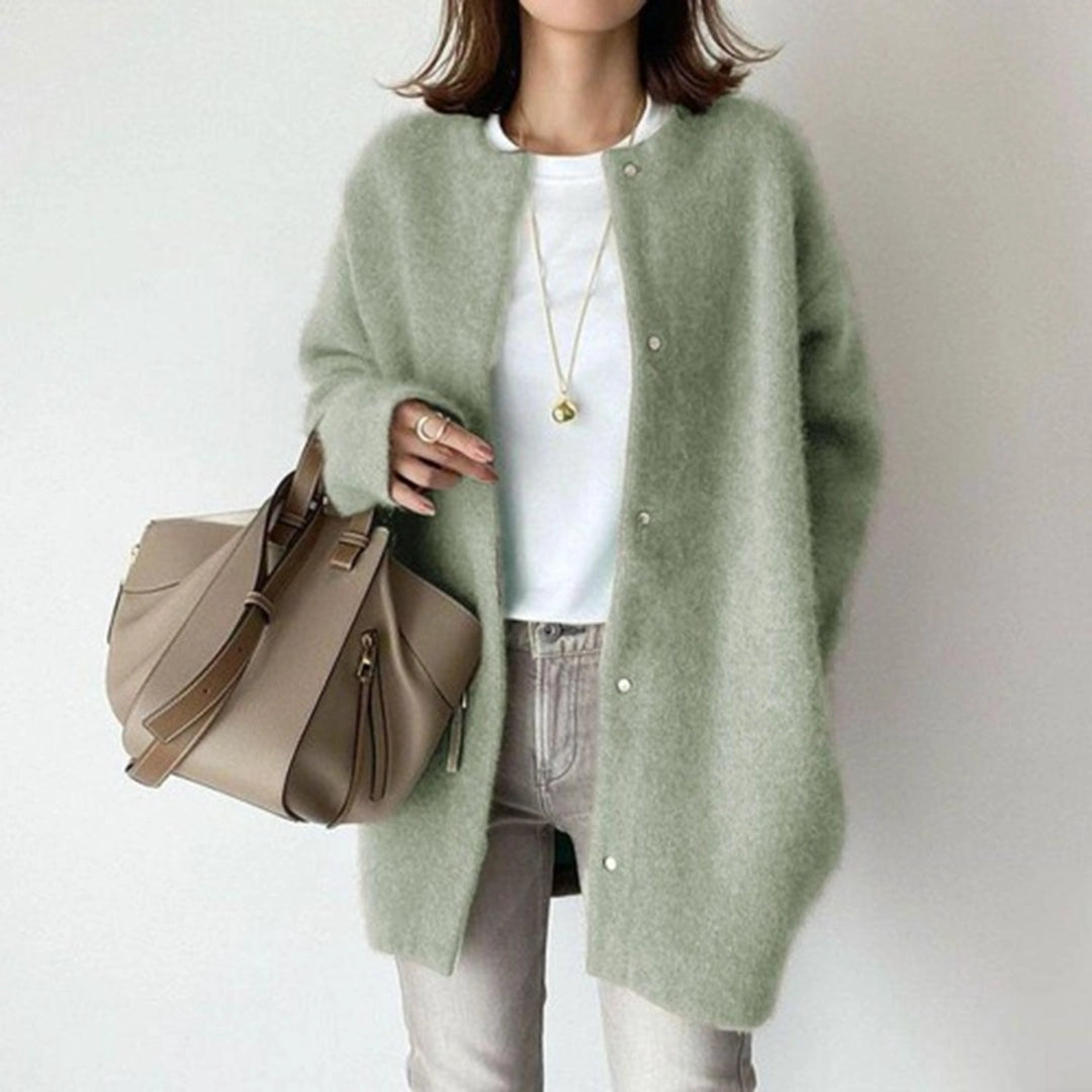 Weiche Winterstrickjacke für Frauen, ideal für kalte Tage mit luxuriösem Komfort und vielseitigem Design