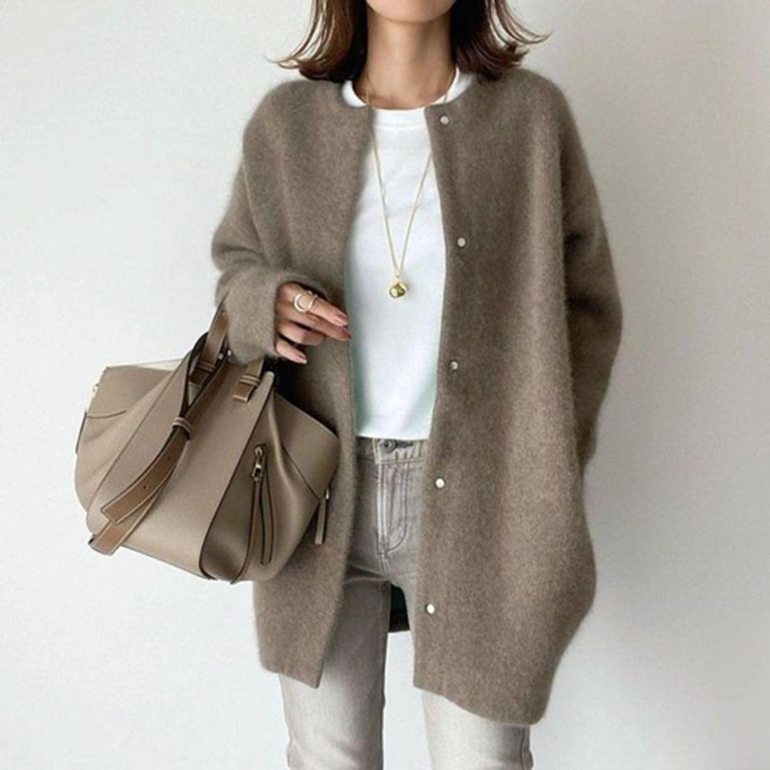 Weiche Winterstrickjacke für Frauen, ideal für kalte Tage mit luxuriösem Komfort und vielseitigem Design