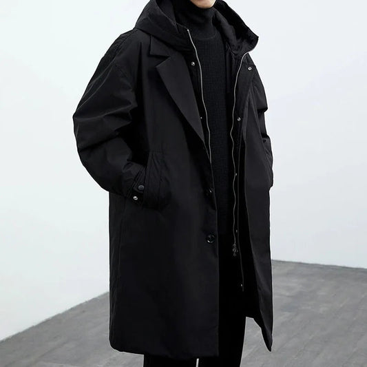 Langer winddichter Wintermantel für Männer in elegantem Design